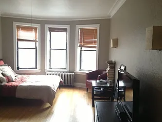 Rented by Brooklyn Heights Real Estate Inc