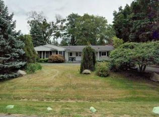 23225 Laurel Valley St, Southfield, MI 48034
