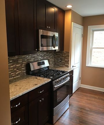 4th image of 1546 N 22nd Ave