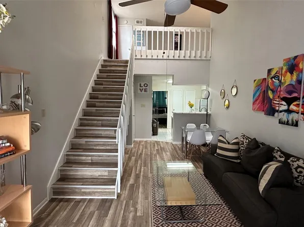 2425 Holly Hall St APT 51C, Houston, TX 77054