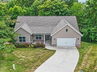 4300 Amsterdam Ln, Knoxville, TN 37938