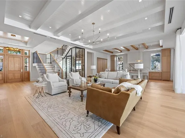 3277 Gordon DR, NAPLES, FL 34102