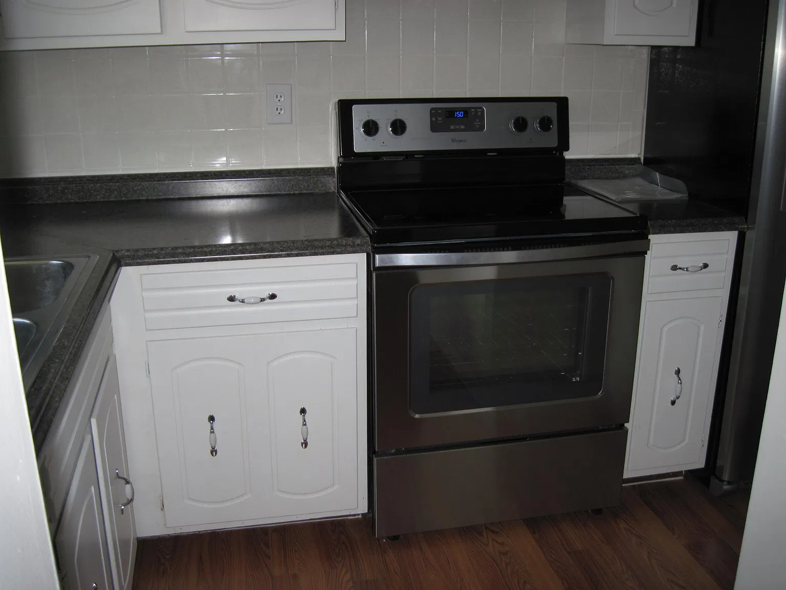 1012 Valley View Dr — Photo 4