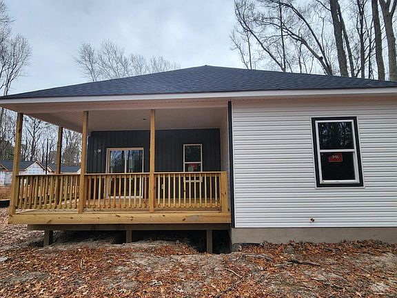 3rd image of 175 Rose Way