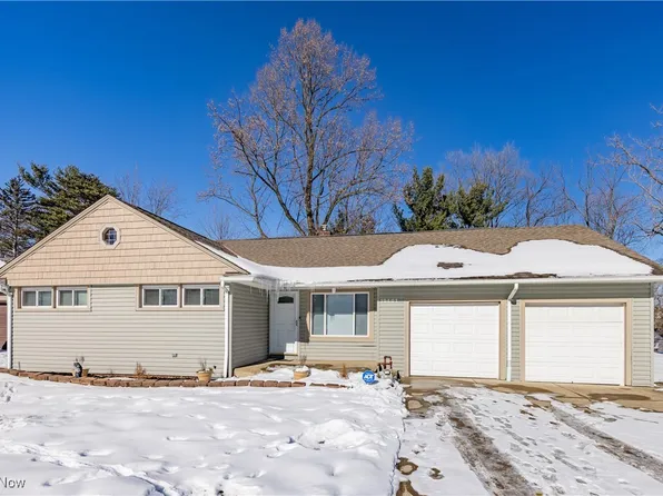 19401 Sumpter Rd, Warrensville Heights, OH 44128
