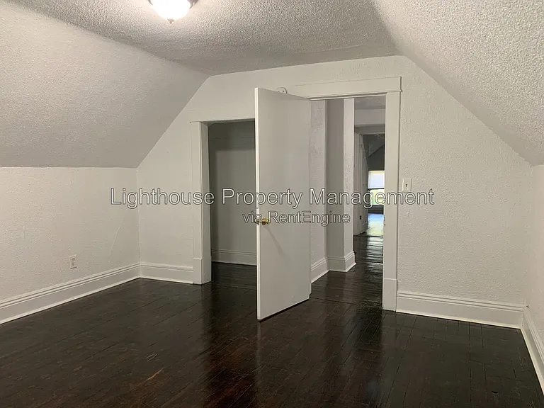 871 Wood St — Photo 18