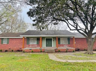 111 Jackson Ave, Petal, MS 39465