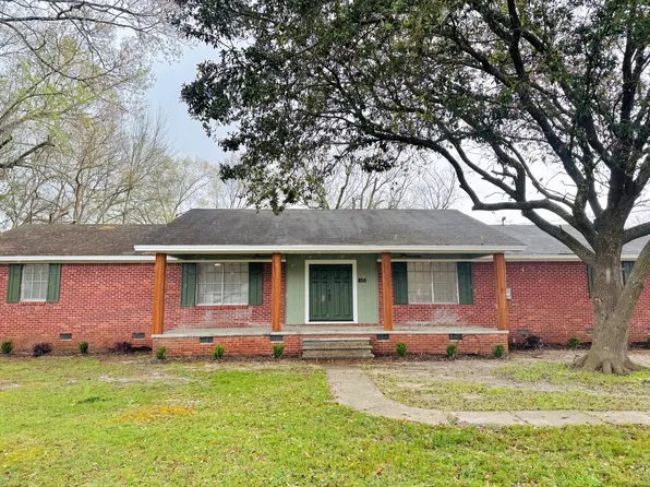 111 Jackson Ave, Petal, MS 39465