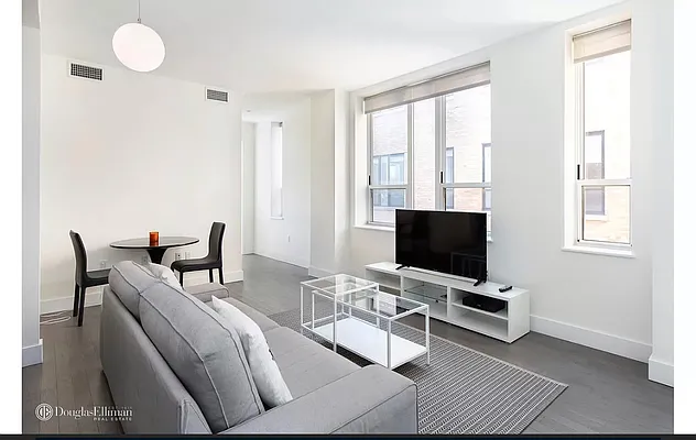 Rented by Douglas Elliman | media 16