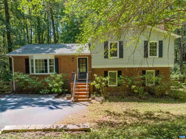 98 Oak Forest Cir, Charlottesville, VA 22901