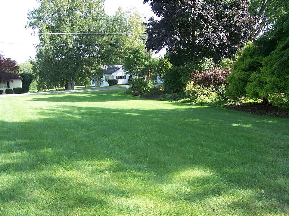 2nd image of 7059 Bayview Dr