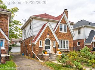 18411 Santa Rosa Dr, Detroit, MI 48221