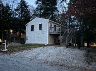 14 Governors Dr, Raymond, NH 03077