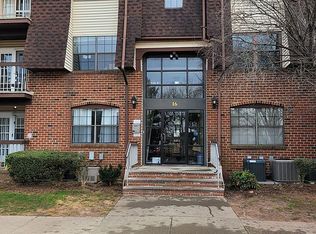 1604 Green Hollow Dr, Iselin, NJ 08830