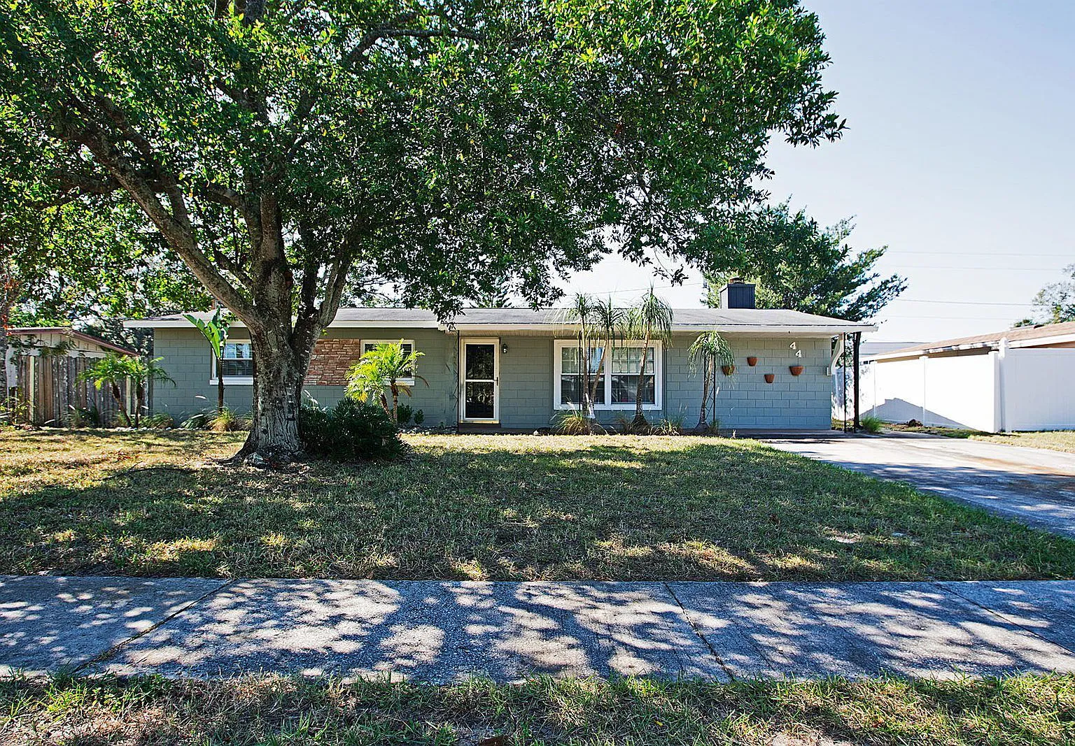 3 bed, 2.0 bath, 1320 sqft, $2,295 — Photo 1