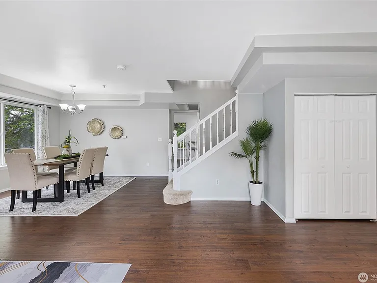 16219 Northup Way #C204 — Photo 5
