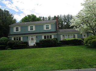 3 Pinewood Ln, Cumberland, RI 02864
