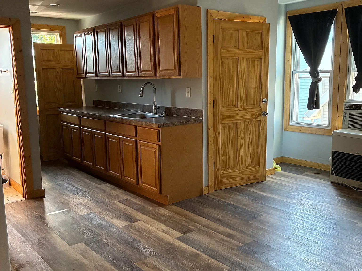2 bed, $1,350 — Photo 2