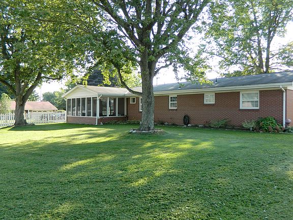 2nd image of 271 Orchard Dr