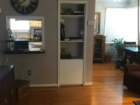315 Wakefield Dr APT B, Charlotte, NC 28209