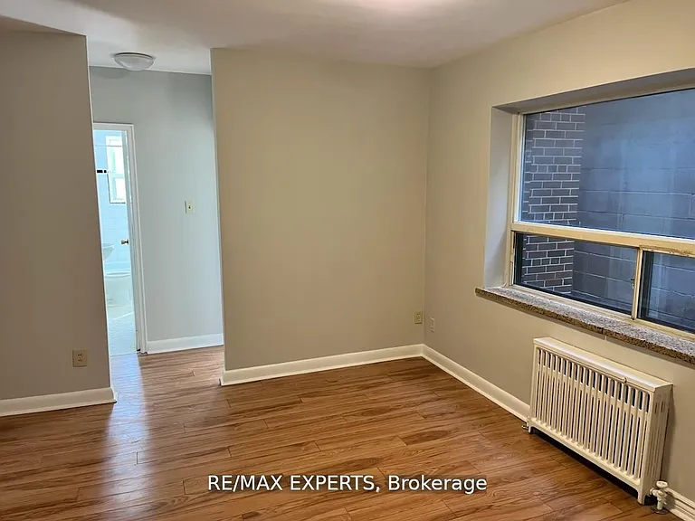3261A Lake Shore Blvd W #102 — Photo 7