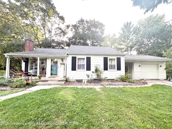 2617 Edgebrook Dr, Lansing, MI 48906