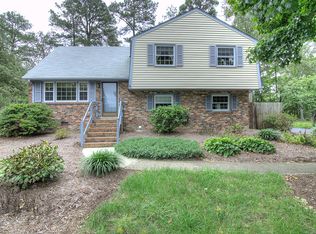 1321 Warminster Dr, Midlothian, VA 23113