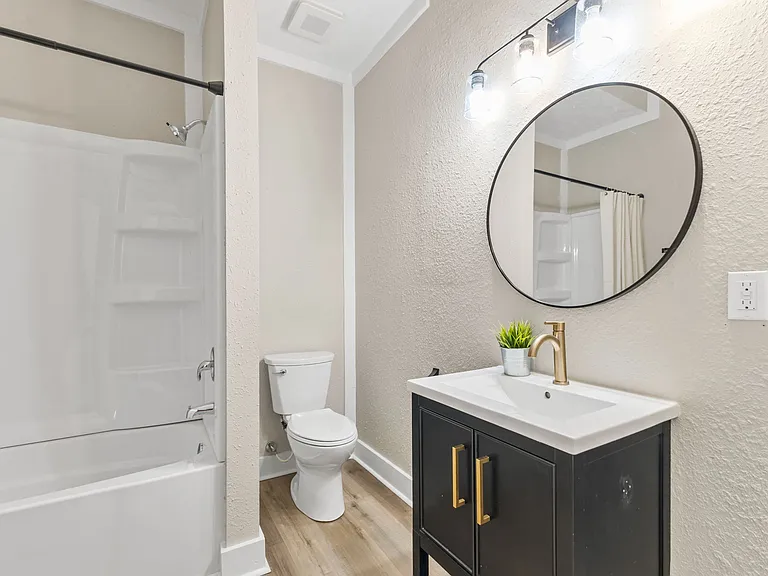 1153 Villa Ave — Photo 15