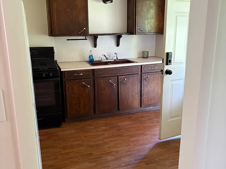1307 N Broad St — Photo 10