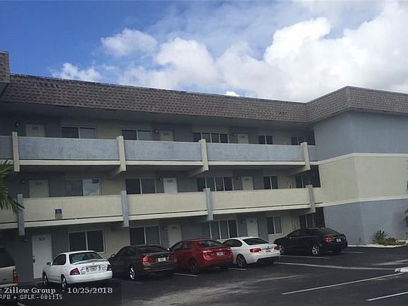 2nd image of 1400 NE 54th St APT 206