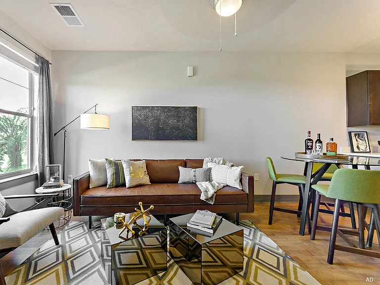 The Addison Apartments — Photo 7