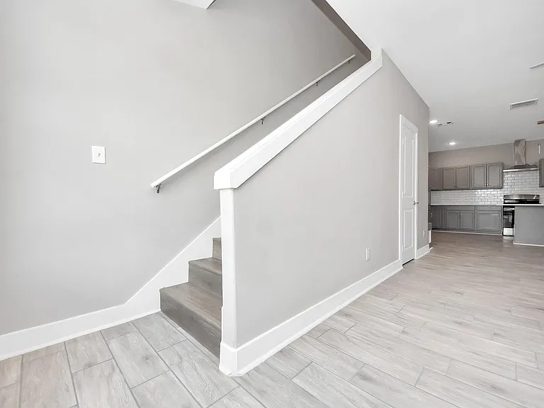 2608 Campbell St #A — Photo 8