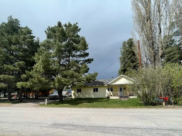 305 Badrock Dr, Columbia Falls, MT 59912
