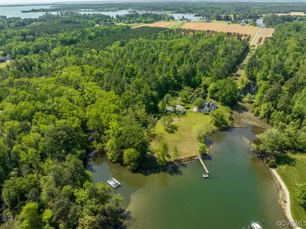 1177 Fleets Bay Rd, White Stone, VA 22578