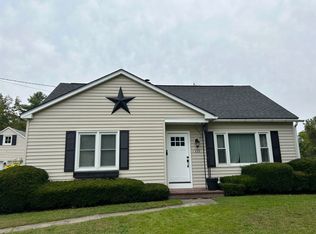 121 Jackson Ave, Rutland, VT 05701