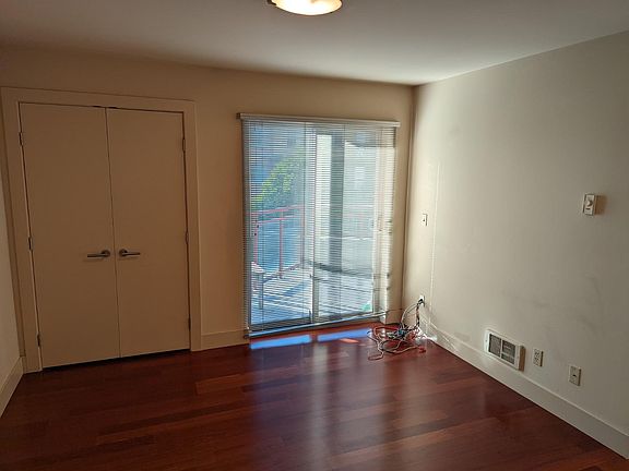 4th image of 711 E Denny Way Unit 205