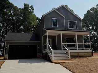 1033 Ivy Woods Dr, Forest, VA 24551
