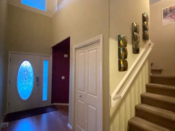 2443 Hillbrook Cir, Anchorage, AK 99504