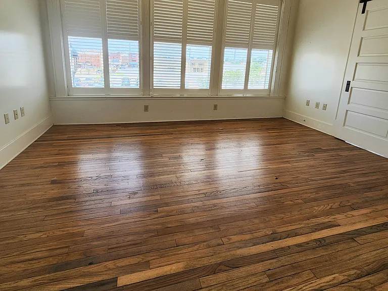 324 Pujo St #A — Photo 2