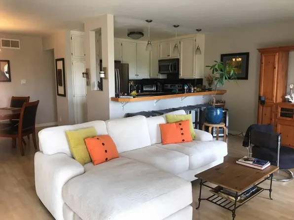 2251 Altisma Way Unit 205, Carlsbad, CA 92009