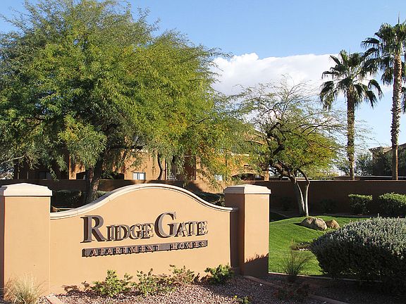 Welcome to RidgeGate Apartments