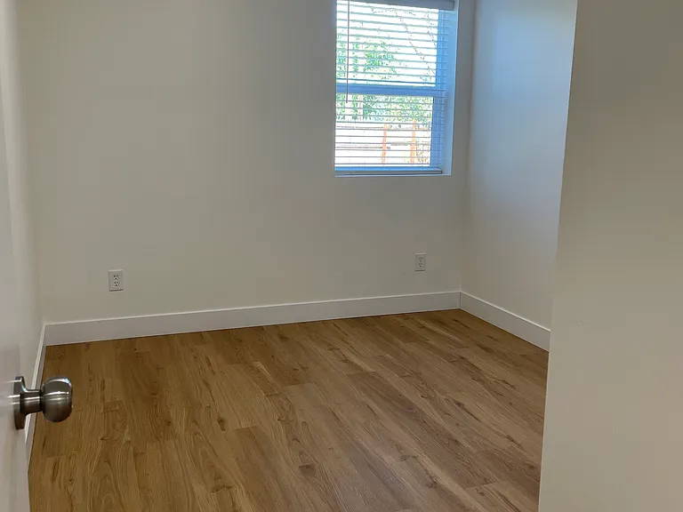 2124 S Blair St #A — Photo 11