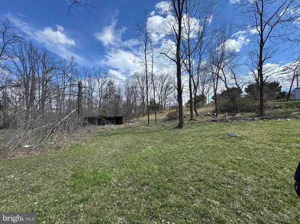 8 Orpha Ln, Wardensville, WV 26851