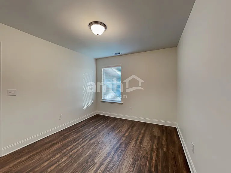 5275 Hudson Valley Dr — Photo 20
