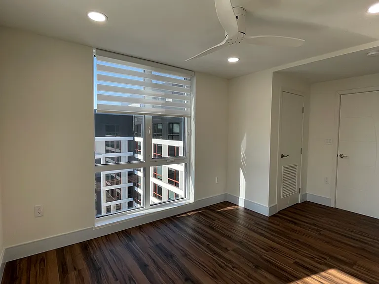4906 Spruce St #706 — Photo 8