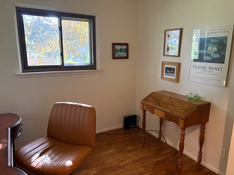 Bedroom/Office