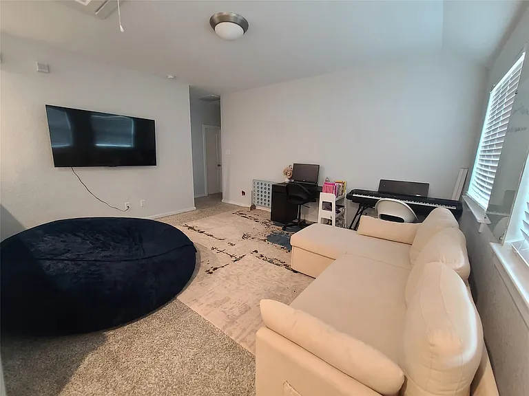 7035 Coneflower Creek Ct — Photo 7