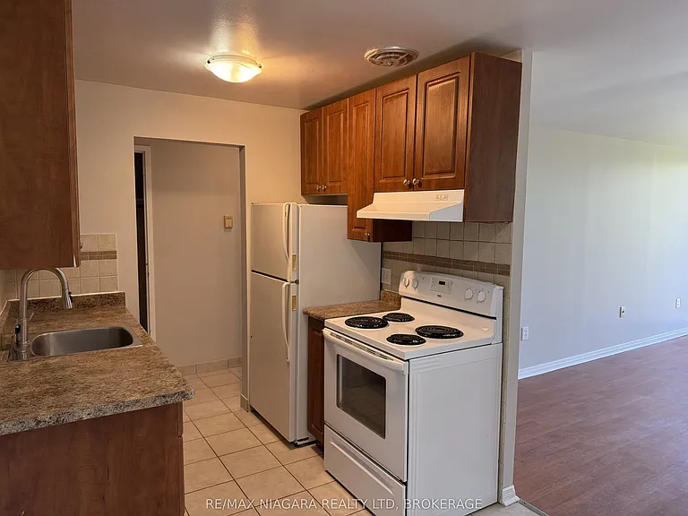 7 Riverview Blvd #305 — Photo 14