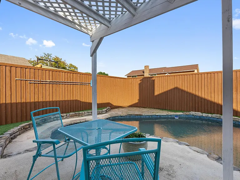 3404 Newkirk Dr — Photo 35