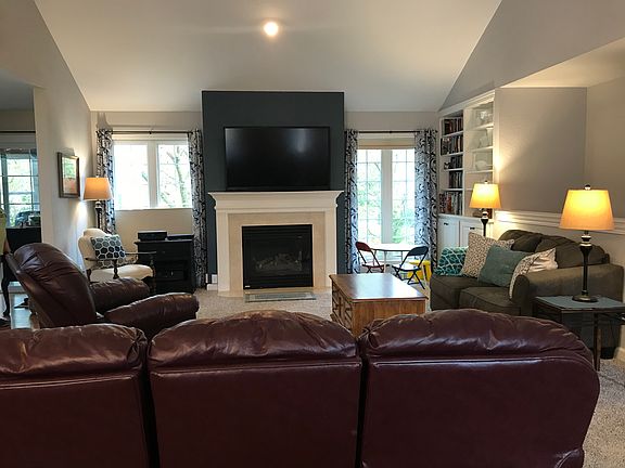 2nd image of W233N3044 Oakmont Ct E